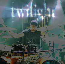 04 twilight drums 1